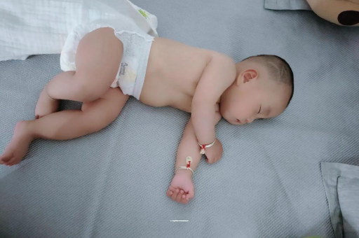 江门宝宝口水多怎么回事